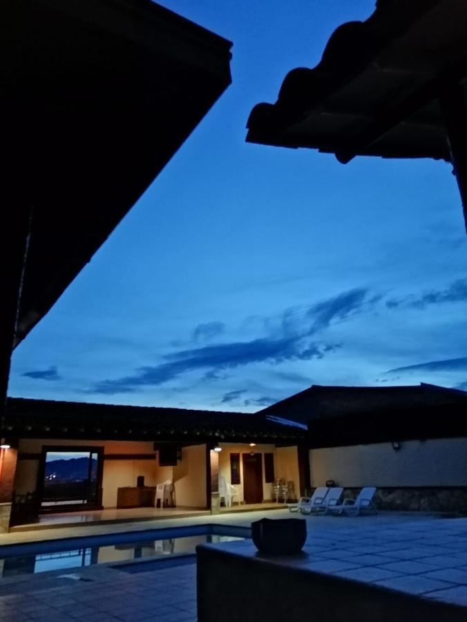 Hostal Hollywood Inn Rionegro Dış mekan fotoğraf