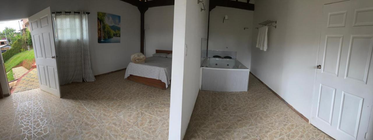 Hostal Hollywood Inn Rionegro Dış mekan fotoğraf