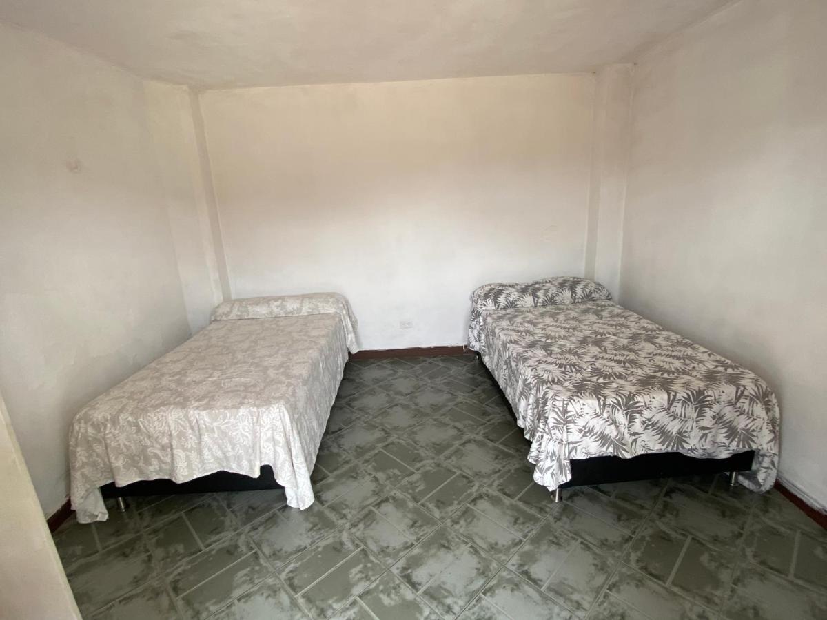 Hostal Hollywood Inn Rionegro Dış mekan fotoğraf