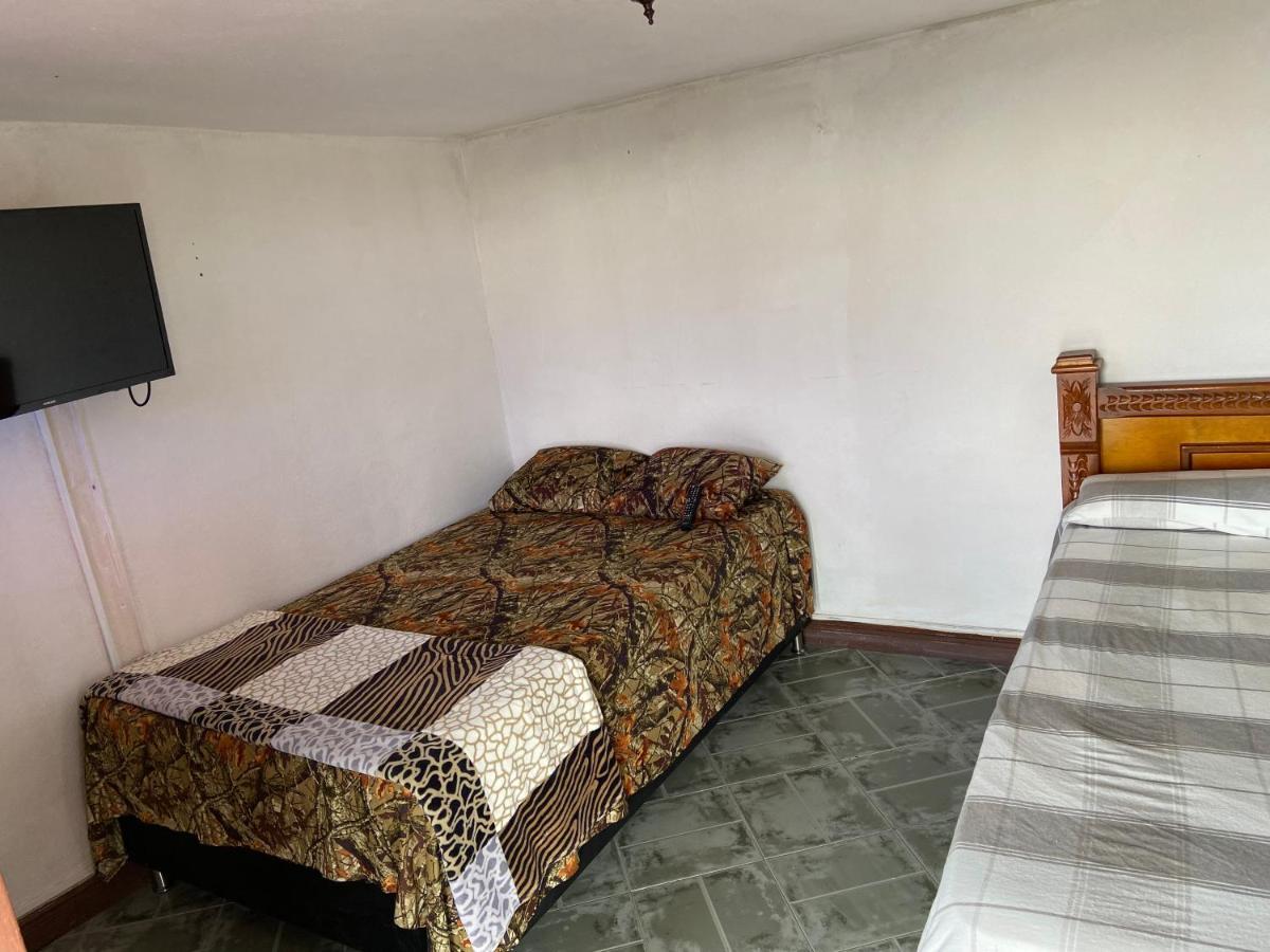 Hostal Hollywood Inn Rionegro Dış mekan fotoğraf
