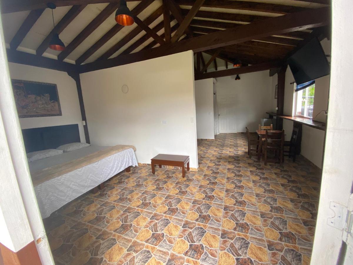 Hostal Hollywood Inn Rionegro Dış mekan fotoğraf