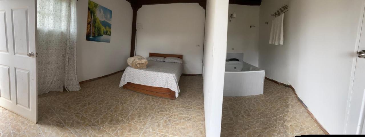 Hostal Hollywood Inn Rionegro Dış mekan fotoğraf
